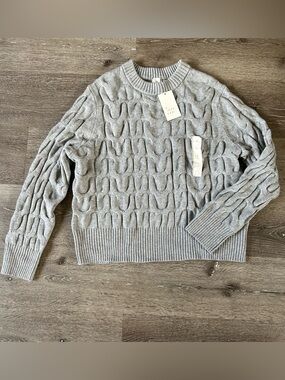 NWT A New Day Medium Crew Neck Gray Knit Sweater